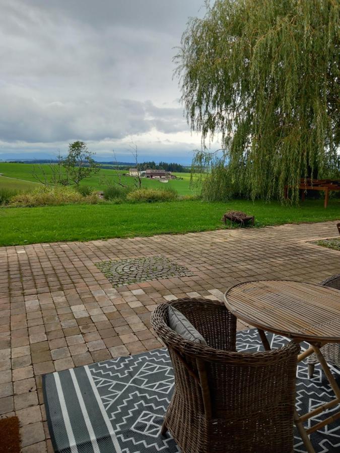 Les Abeilles Bed & Breakfast Romont Exterior photo